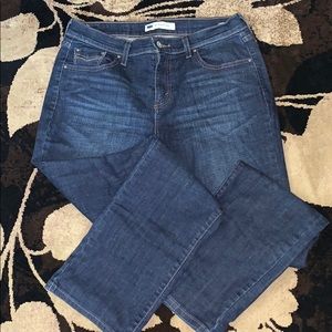 Levi Straight Leg Jeans